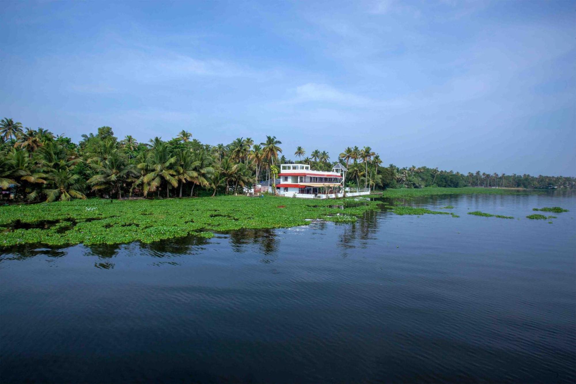 Vembanad Village Backwater Resort Alappuzha Kültér fotó